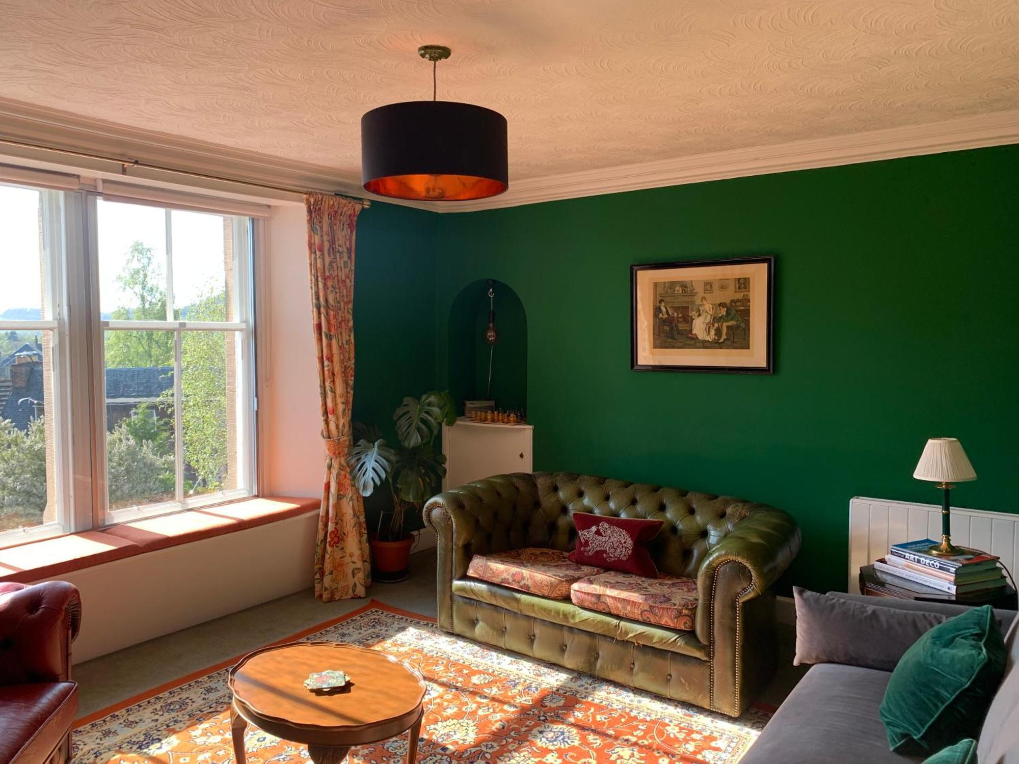 Squirrel Away At Leven House Apartment Crieff